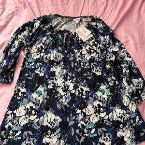 LuLaRoe Debra 3/4 sleeve top